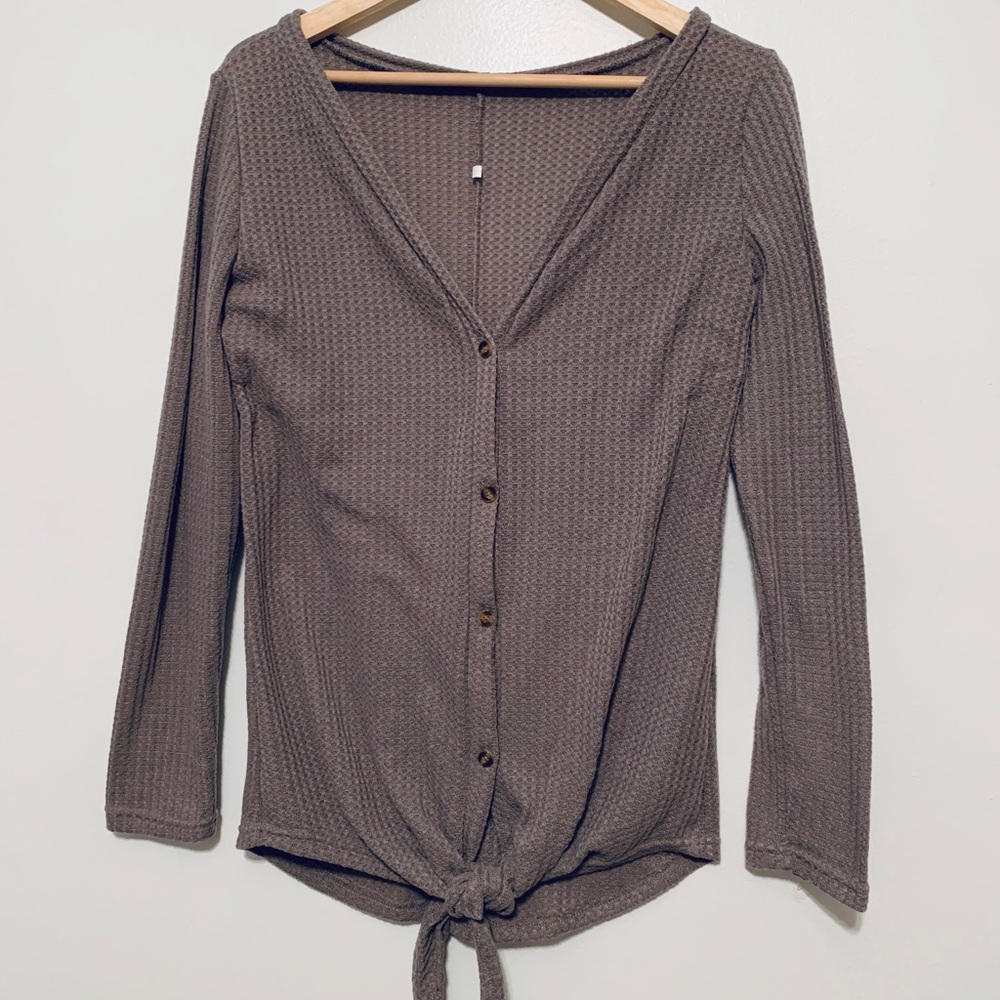 Button up shirt with tie